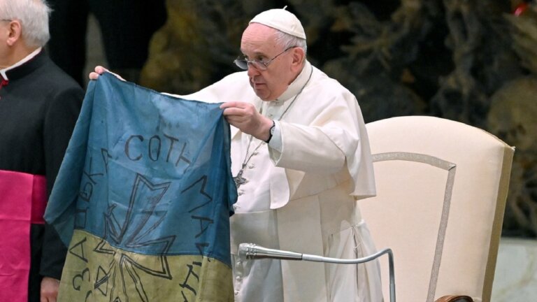 The ukrainian question: John Paul II vs. Francis